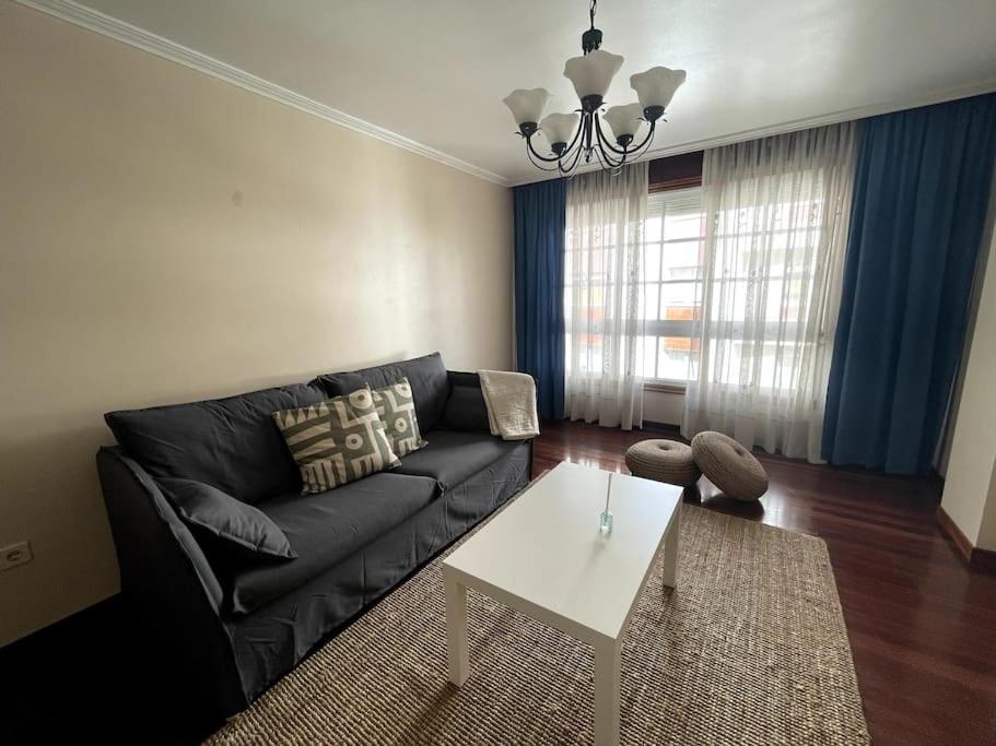 Agradable Apartamento Centrico En Cangas Ngoại thất bức ảnh